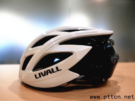 LIVALL�T���W���u�y���������� �����T�а�ȫ